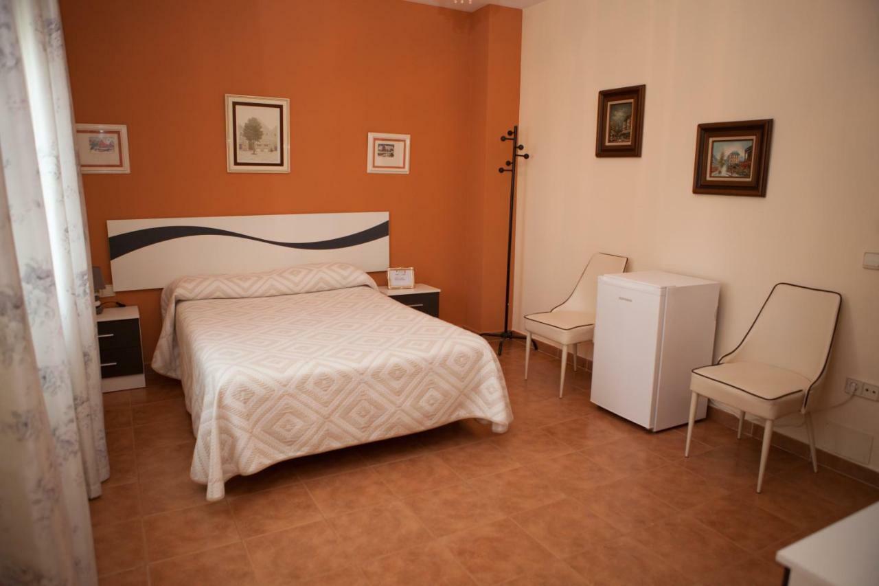 Hostal La Rosaleda de Orgaz Exterior foto