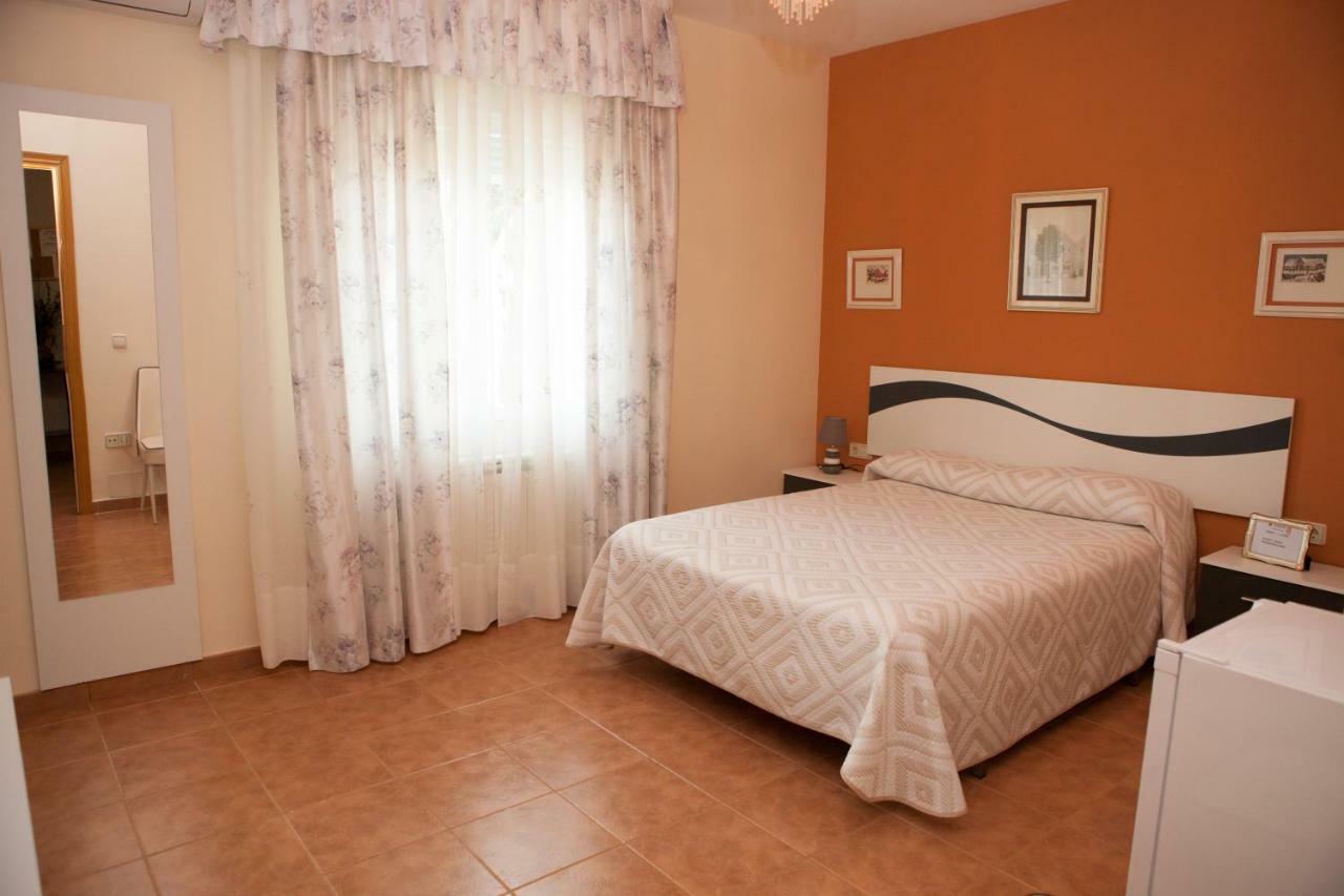 Hostal La Rosaleda de Orgaz Exterior foto